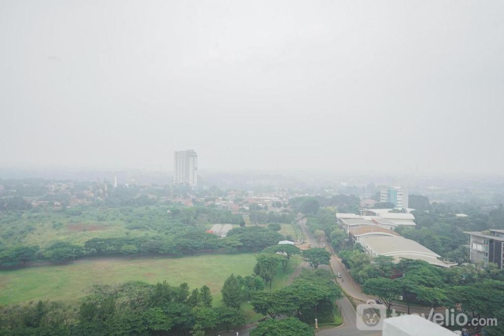 Nice and Elegant Studio at Tree Park City Apartment By Travelio, Tangerang