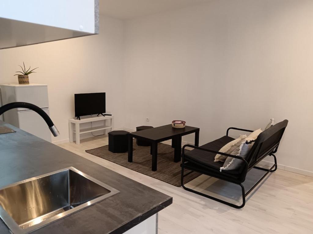 Mignon appartement , Nîmes center - 4