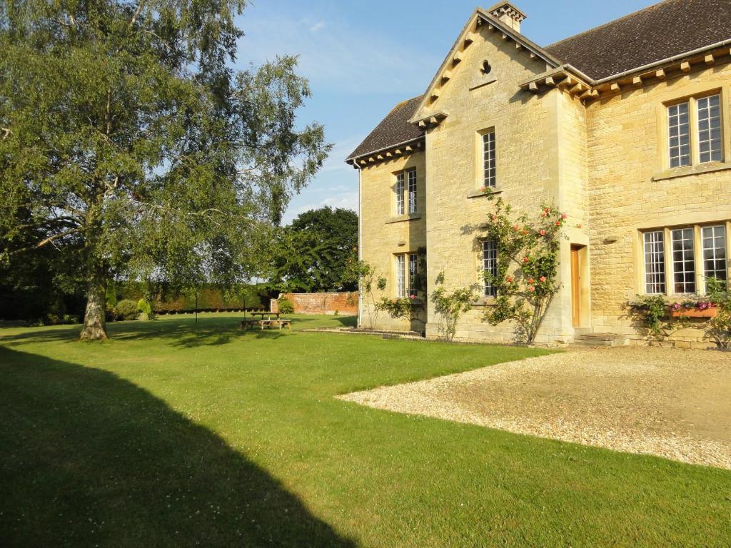 The Moretons Farmhouse, Gloucestershire