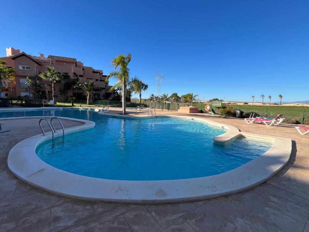 Beautiful 2 Bed Apartment Mar Menor Golf Resort - 4