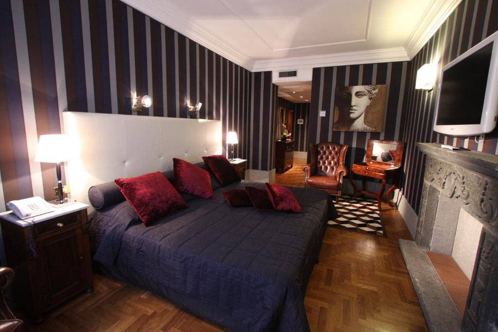 The Inn at the Spanish Steps Elegant Collection - GioielloJewel - 4