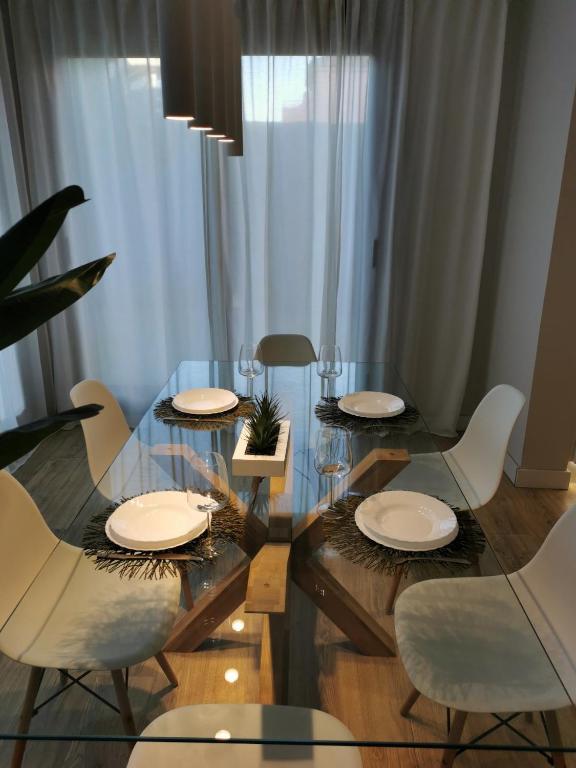 Modern house with pool, just 700m away from beach - 3