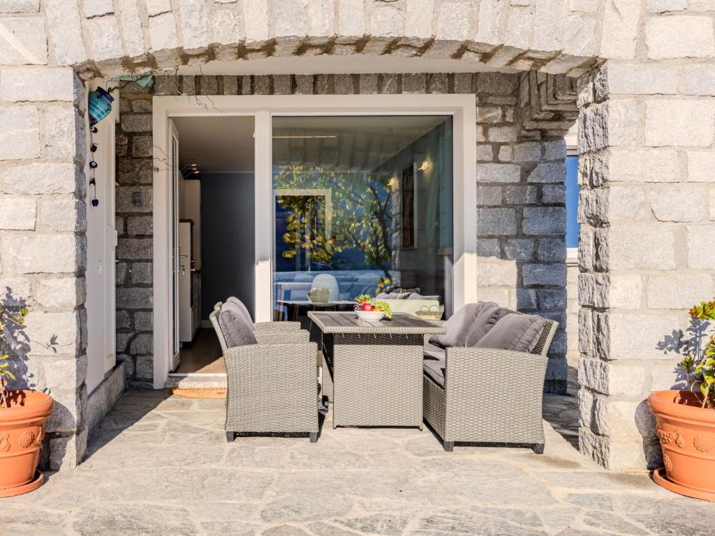 Apartment Lago Infinito by Interhome - 4