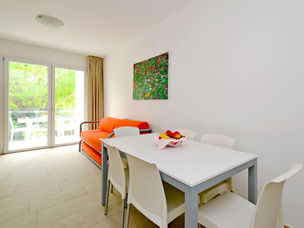 Apartment Fiore-8 by Interhome - 5