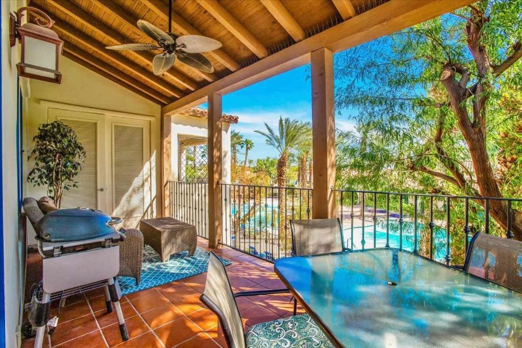 Legacy Villas Hideaway overlooking Main Pool #A, La Quinta