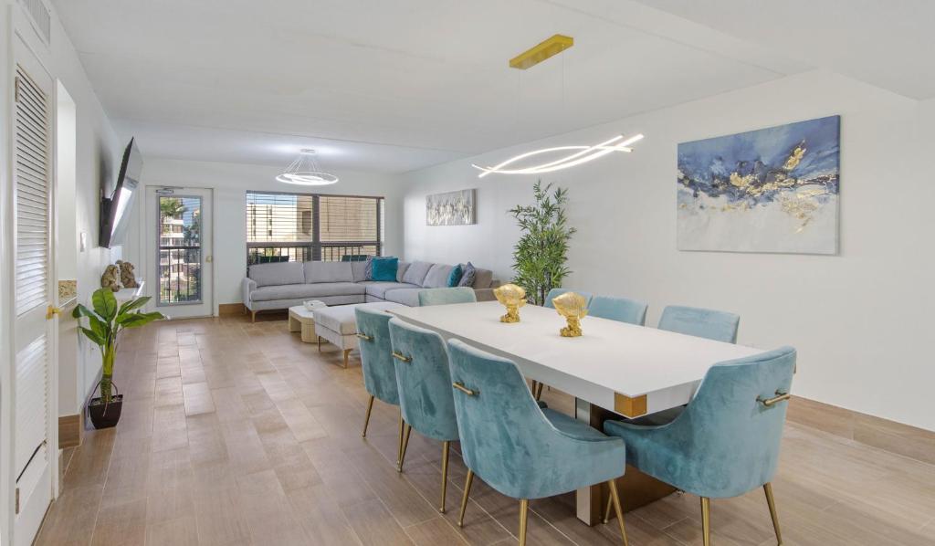 Amazing Views at Beachfront Condo at Saida Towers, South Padre Island