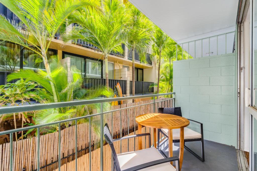 2413 Kuhio, Honolulu