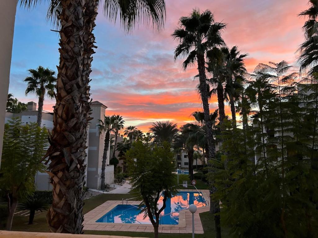 Cozy, great views, walking to golf course, pool, Murcía