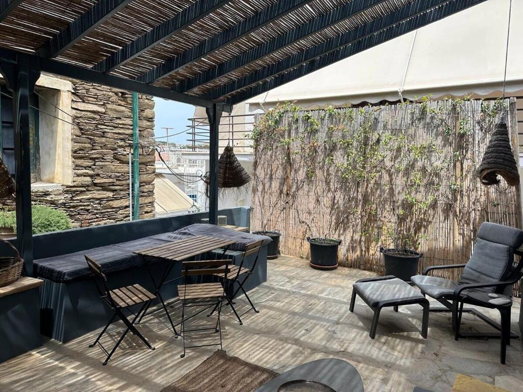 Boho Chic in Central Mpatsi!, Batsi