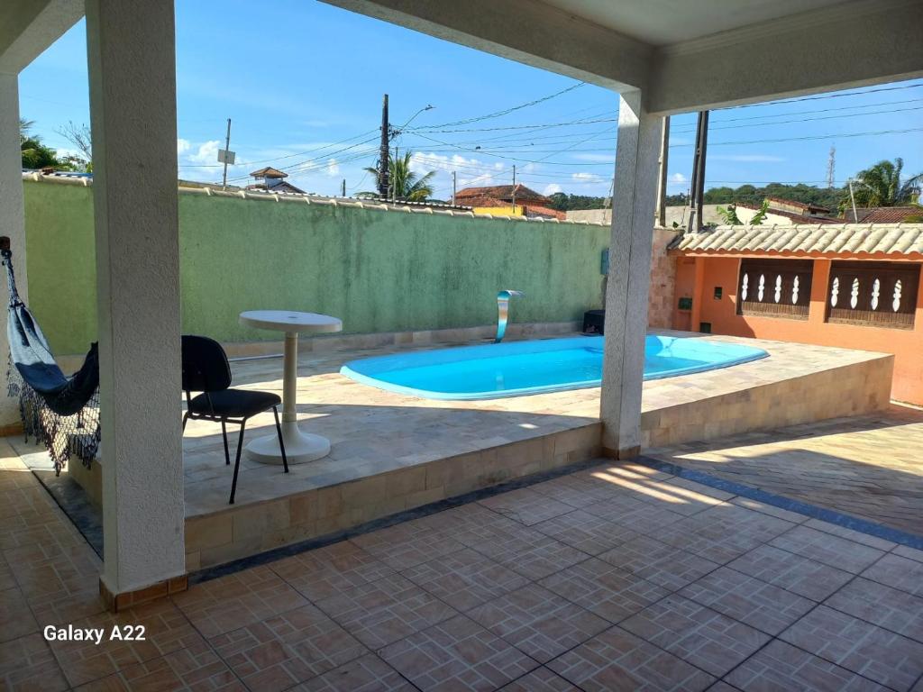 Casa com piscina, Peruíbe