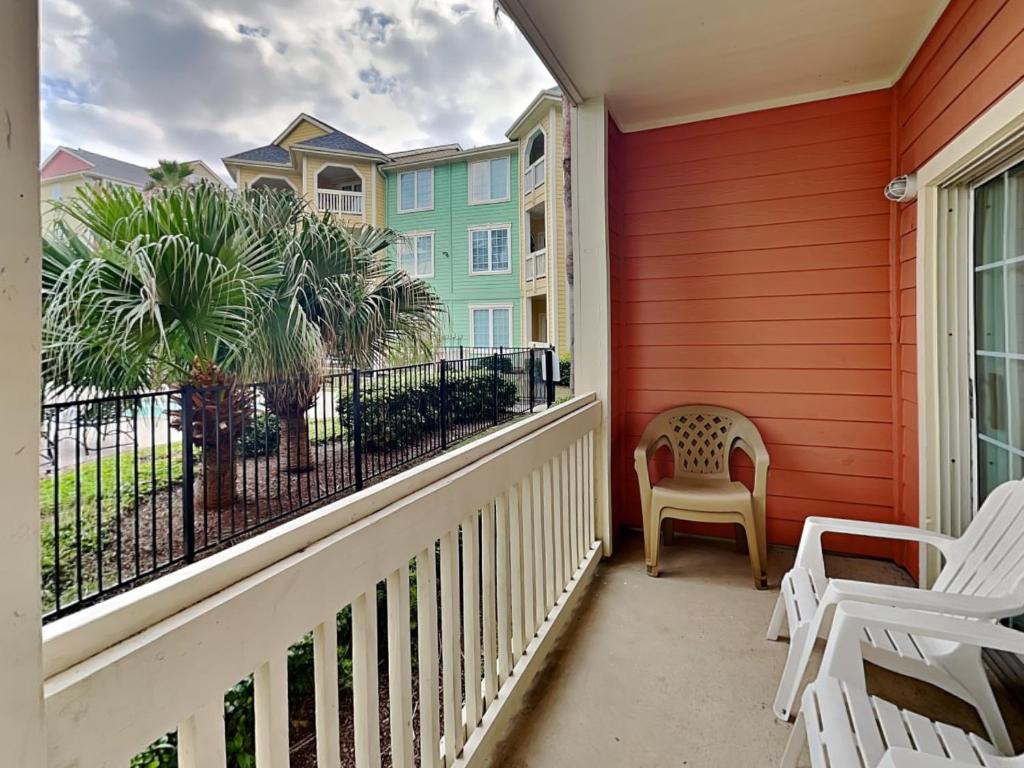 Dawn 813-Poolside Pleasure, Galveston