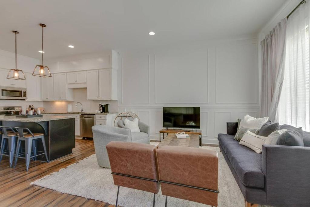 The Edgehill SuperStar, Nashville