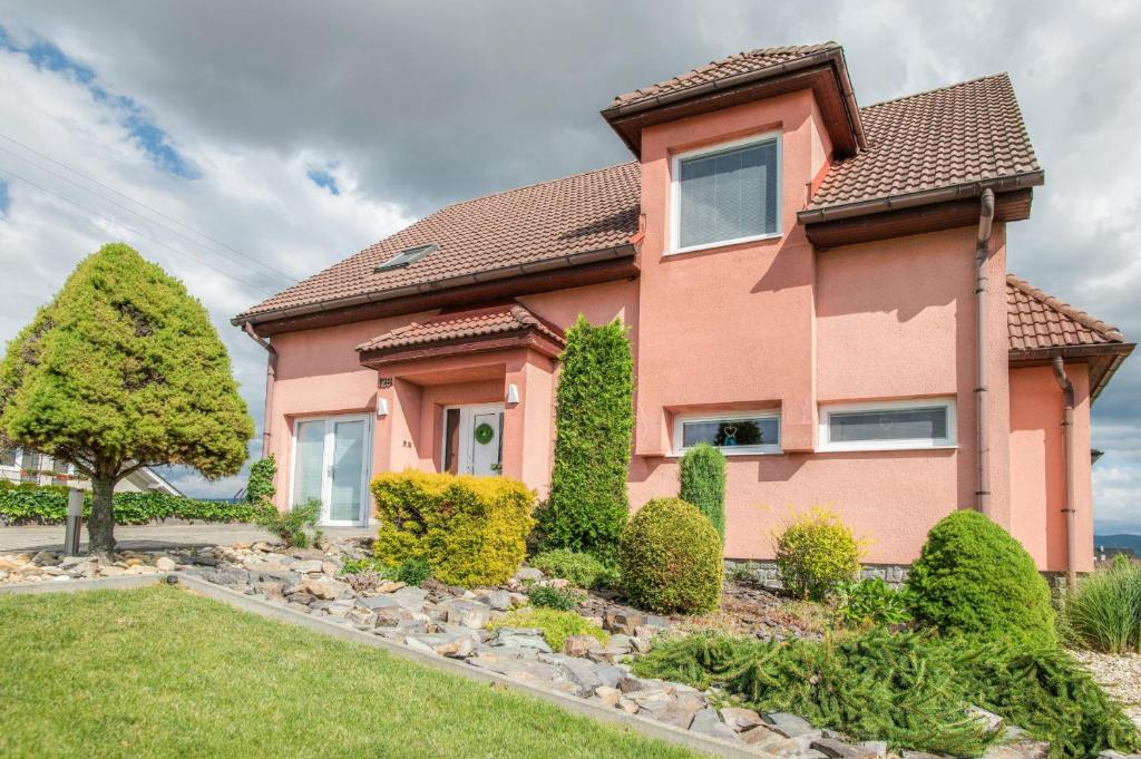 Ubytovanie Oslany, Oslany