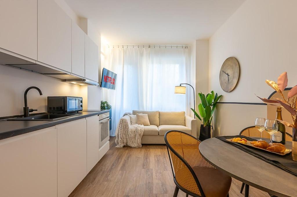 Navigli Duomo Chic Apartment WiFi AC - 5