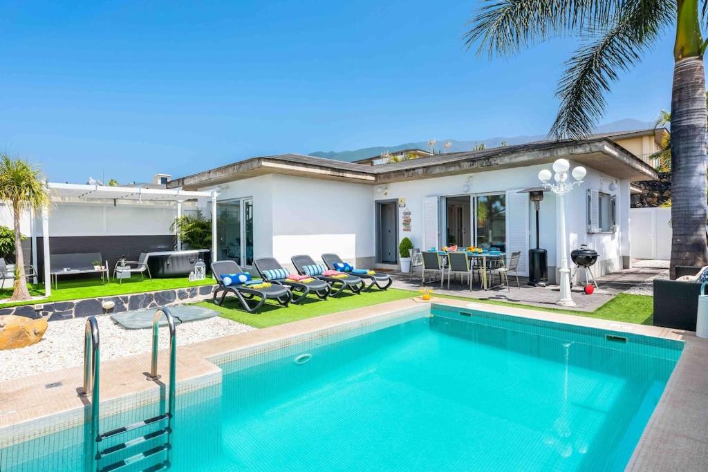 Luxury Holiday Home PISCINA PRIVADA CLIMATIZADA Teide Views, BBQ - 1