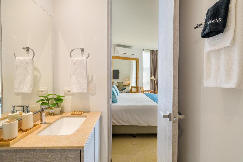 Grand Marina -Sauna-Pool-BBQ-3xTV - 5