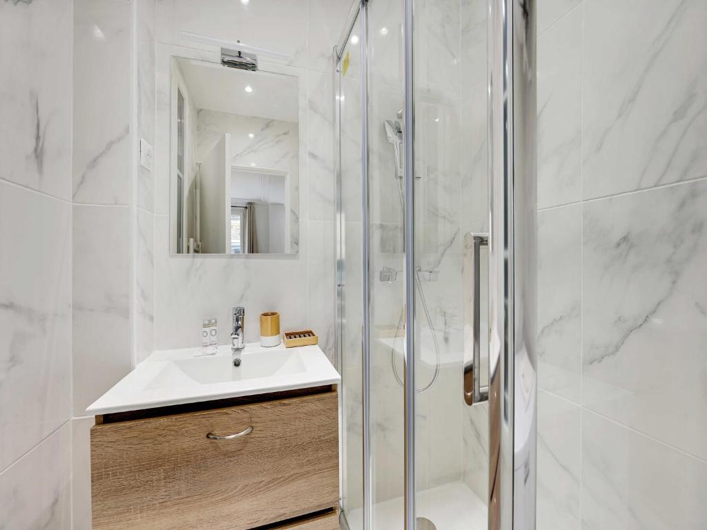 Very nice studio for 2 people Batignolles - Nollet Mobility lease - 5