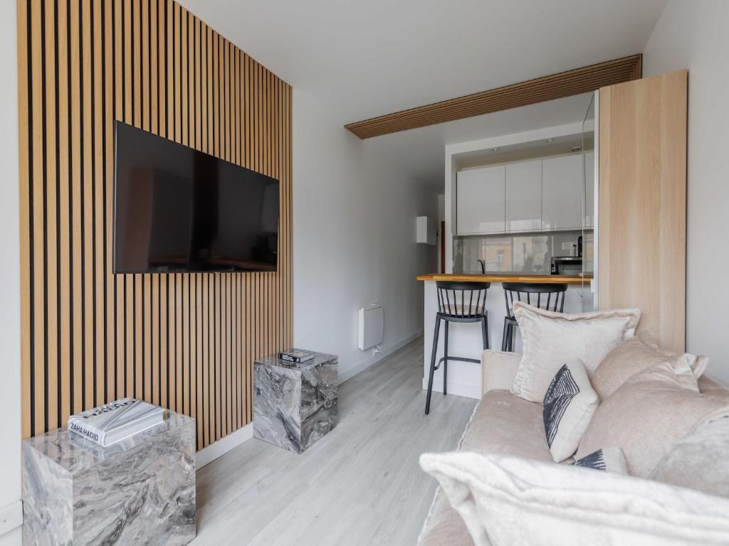 Superb 2P studio near Trocadero - 2