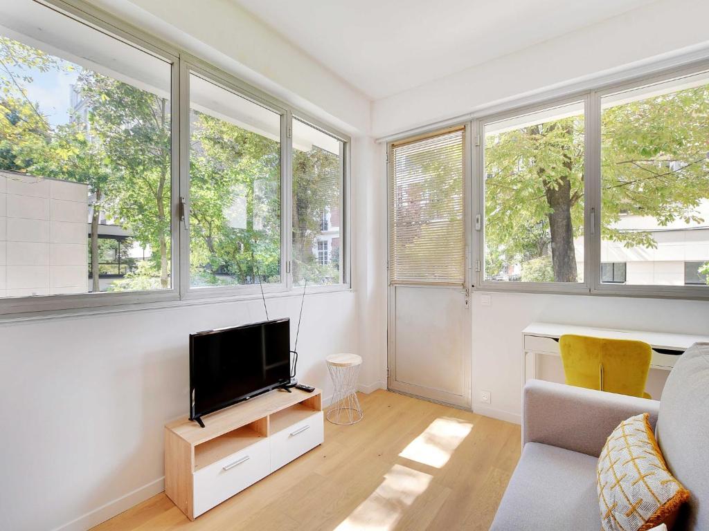 Quiet studio - VICTOR HUGO DAUPHINE - MOBILITY LEASE - 2