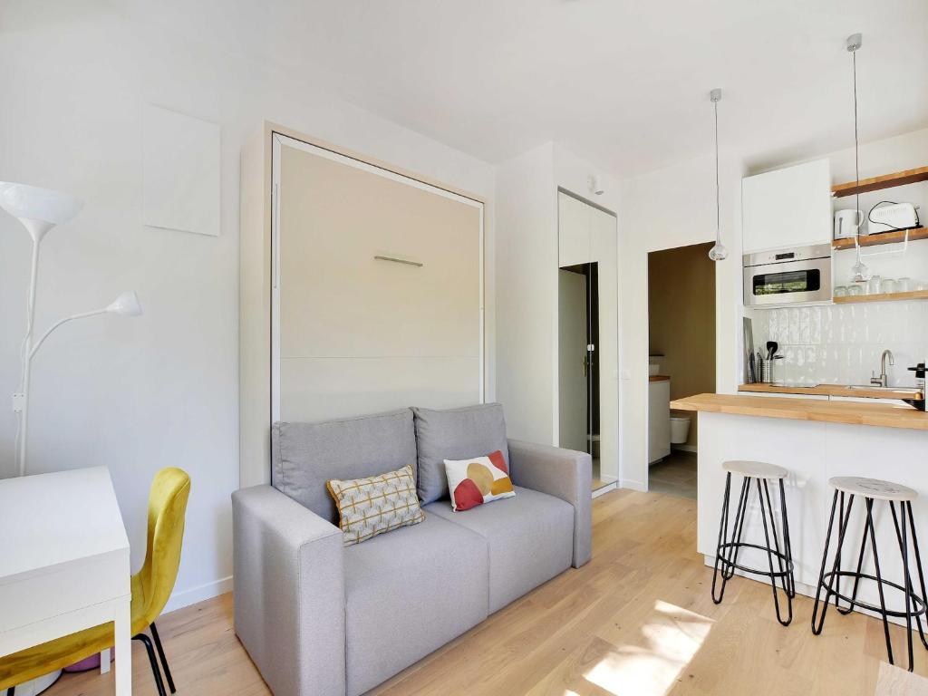 Quiet studio - VICTOR HUGO DAUPHINE - MOBILITY LEASE - 3
