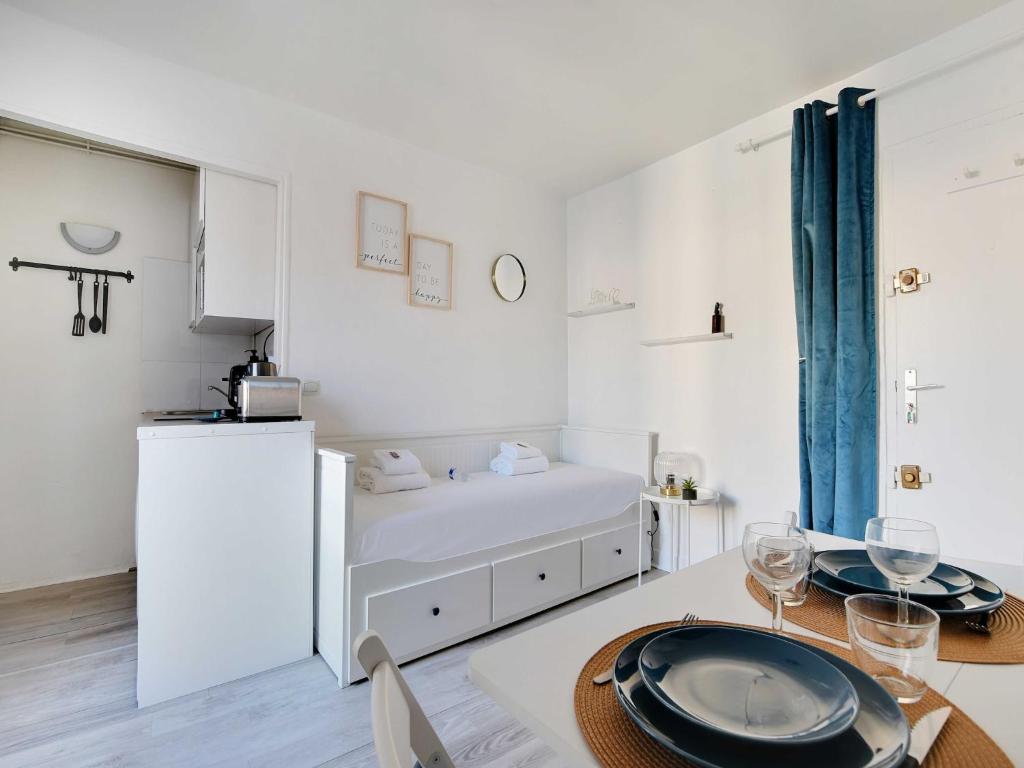 Modern studio - 2P - Faubourg Saint Antoine 11th arr - 3