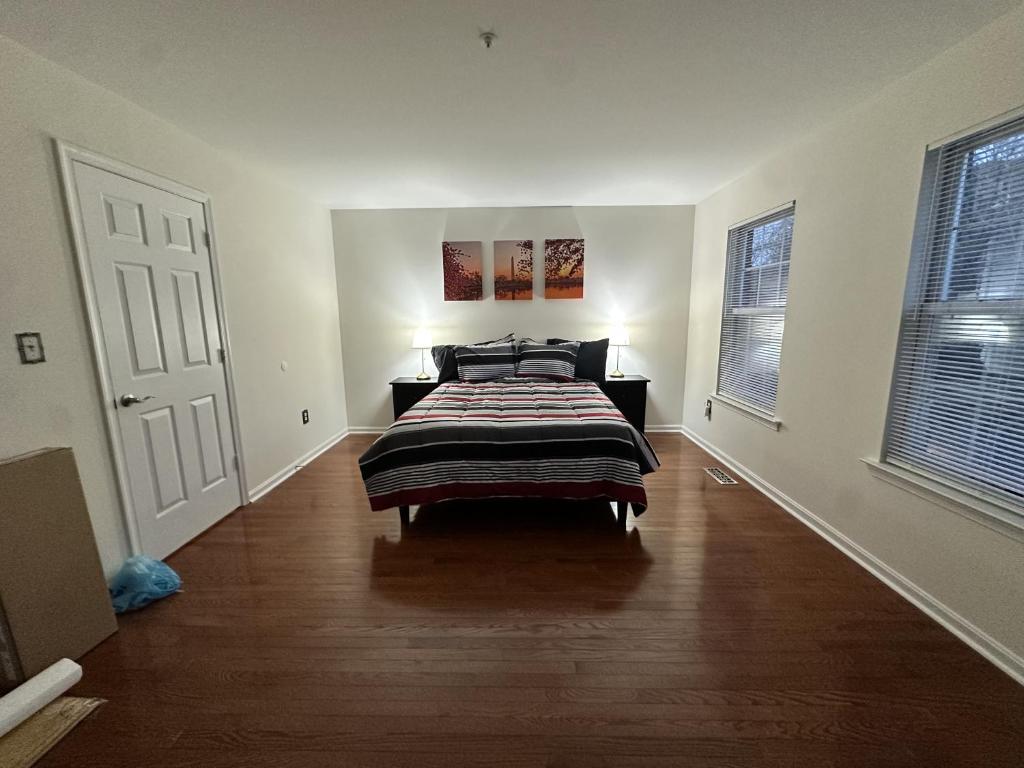Comfortable, Convenient Room near DC, Hillcrest Heights
