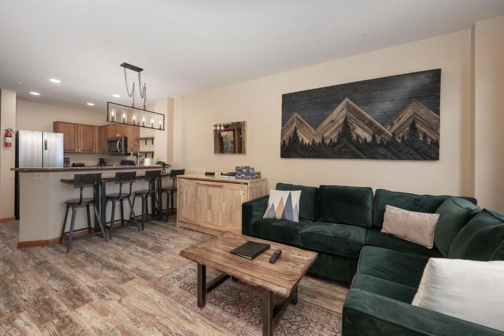 Premium Unit 2216 - 1 Br - Zephyr Mountain Lodge condo, Winter Park