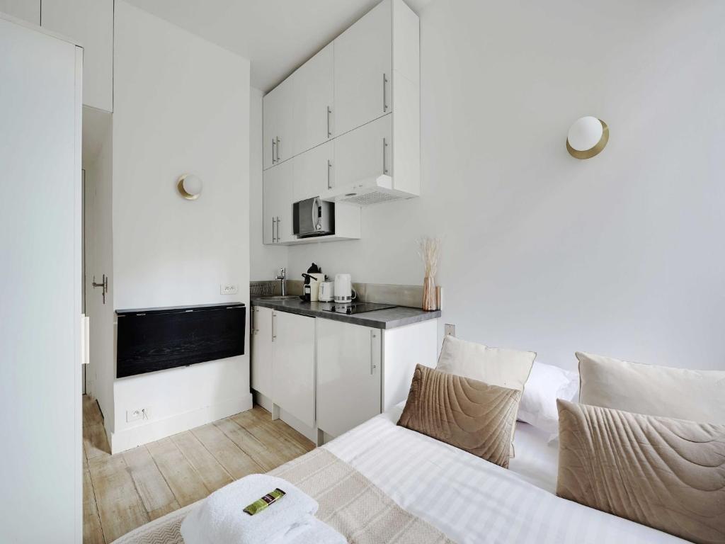 Superb studio 2P Ecole Militaire Eiffel Tower - MOBILITY LEASE - 2