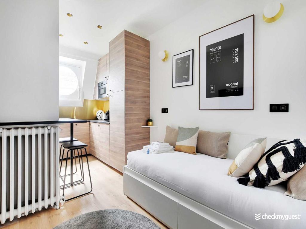 Air-conditioned studio near Arc Triomphe - 4