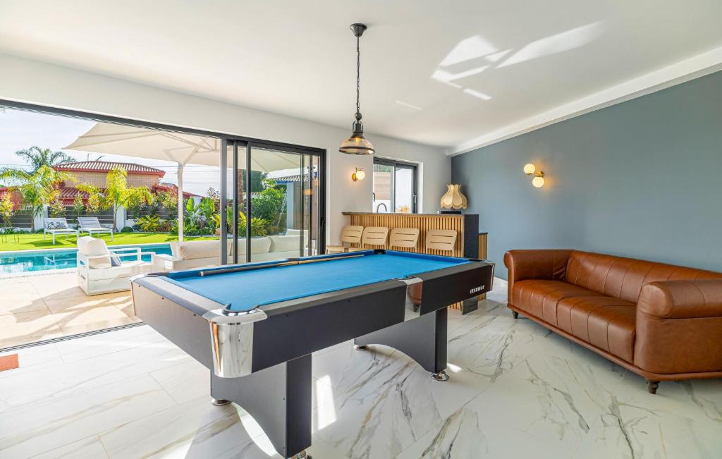 Amazing Villa With Heated Pool - 5