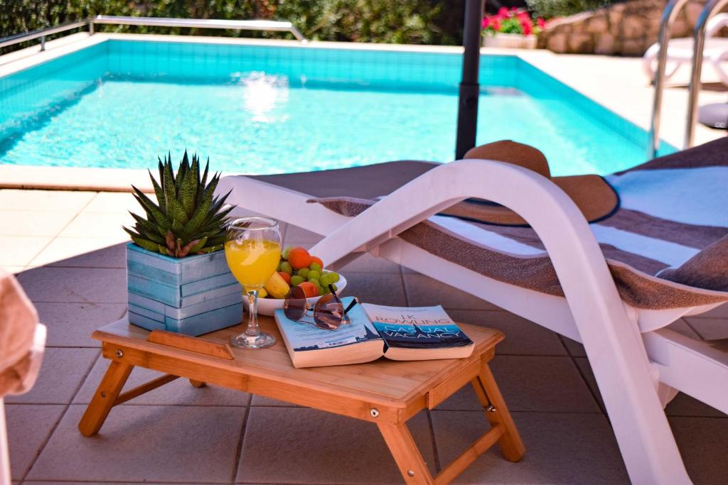 スイミングプール