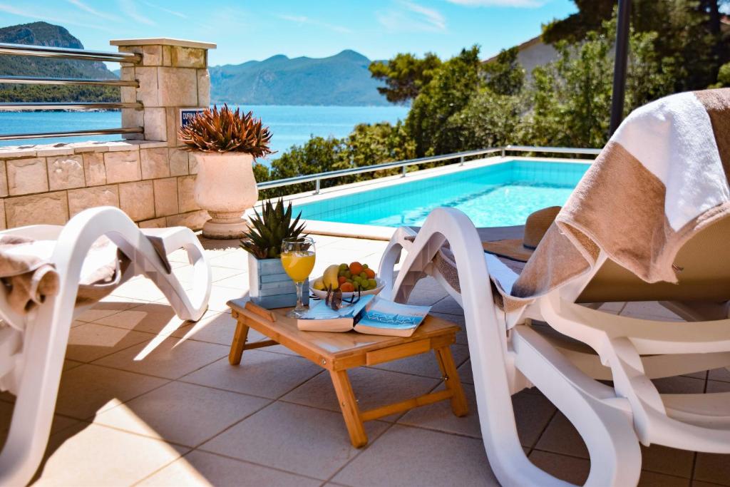 スイミングプール