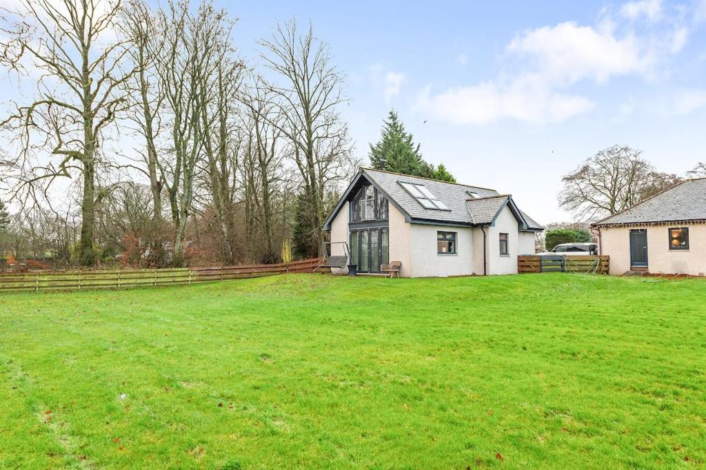 Westcraigs, Westfield