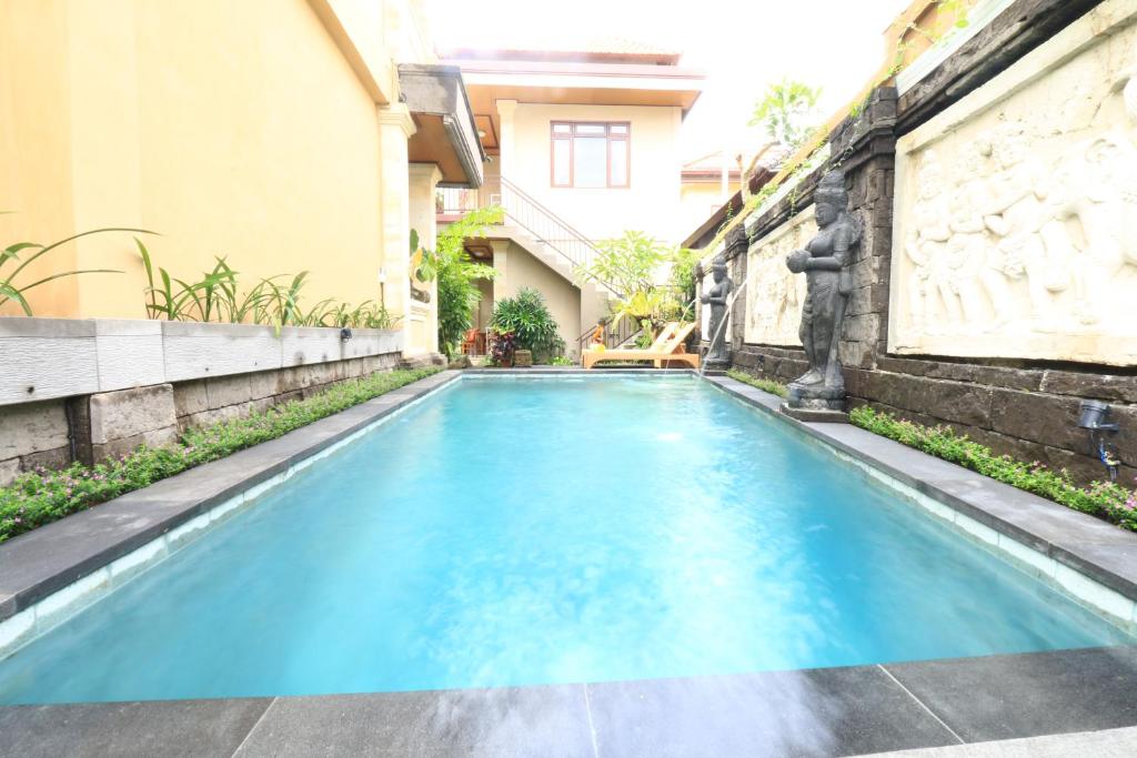 Frangipani Bungalow photo