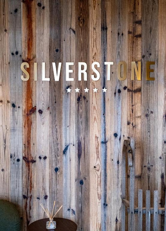 Silverstone by Alpine Resorts - 2