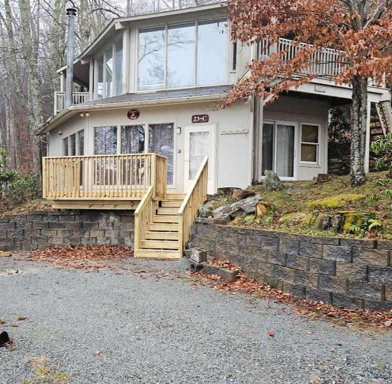 Slopesider 23C condo, Sugar Mountain