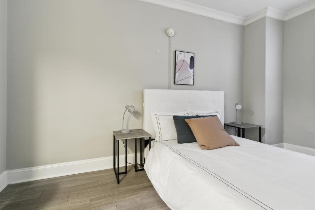 Crest At Peachtree 105 Spacious 1 Bd 1 Bth, Atlanta