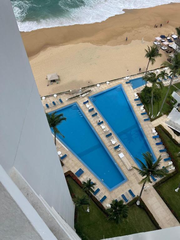 Great BeachFront Condo,11th Floor, Great View! - 5