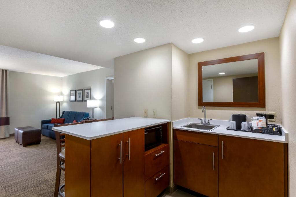 Facilities, Comfort Inn University Durham - Chapel Hill in Durham (NC)