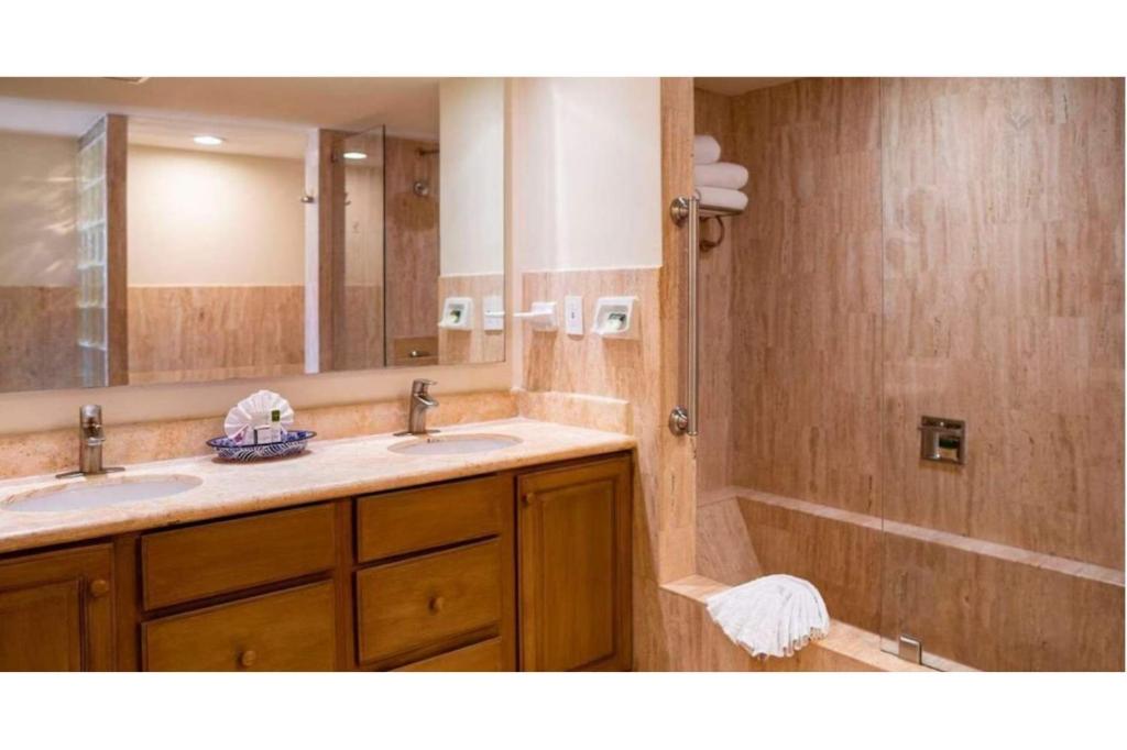 2BD Oceanview Villa Del Palmar Cabo - 4