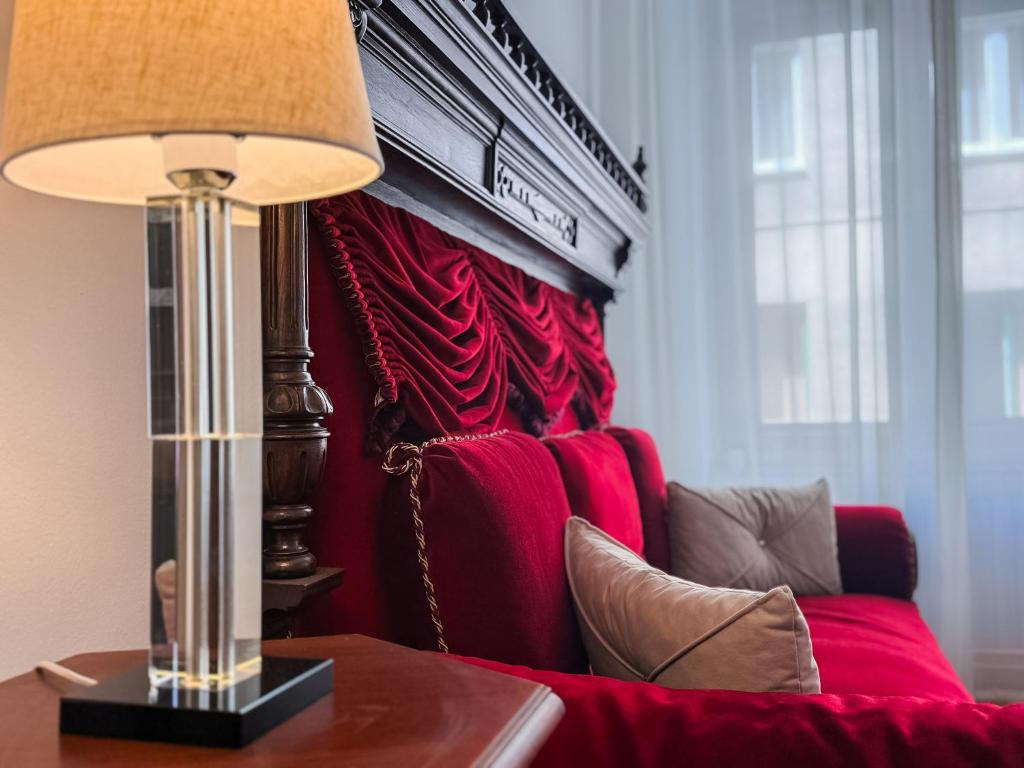 Unique & Spacious 3BR Historic Flat in City Centre, Sarajevo