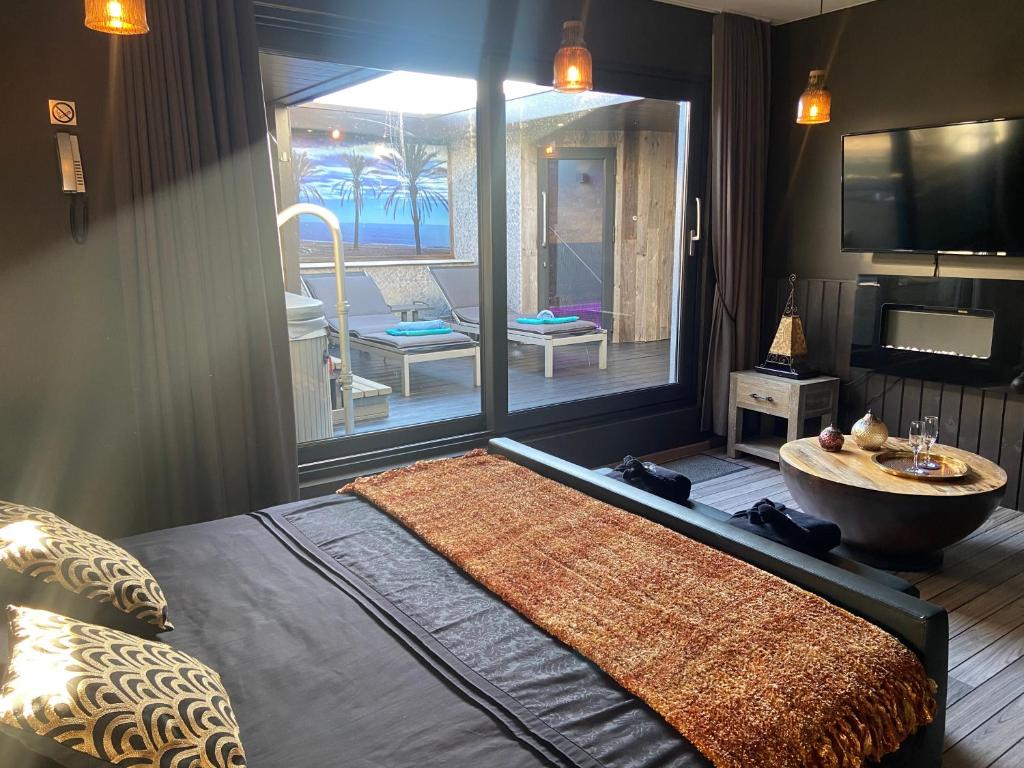 Escape to Unwind, Putte