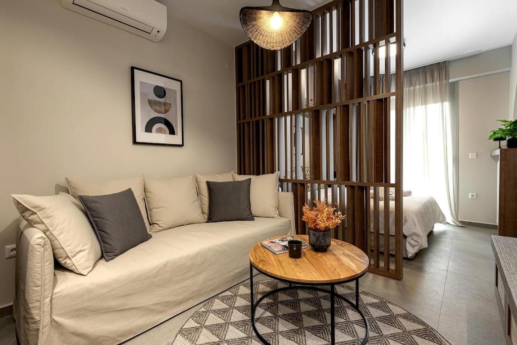 Natural modern studio in the heart of Thessaloniki, Soluň