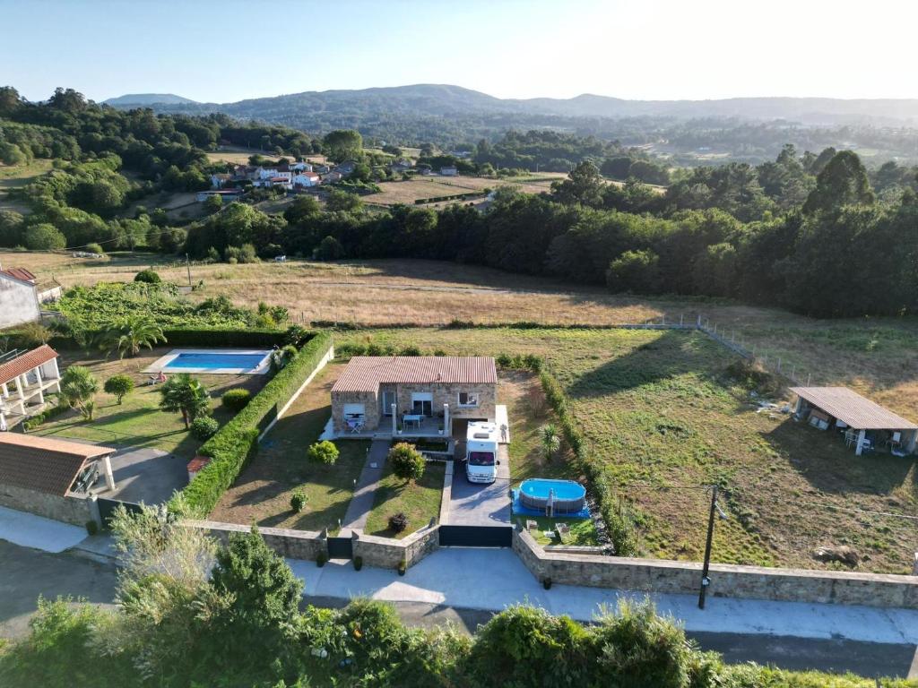 Casa vanguardista en el campo cerca de Santiago - 4