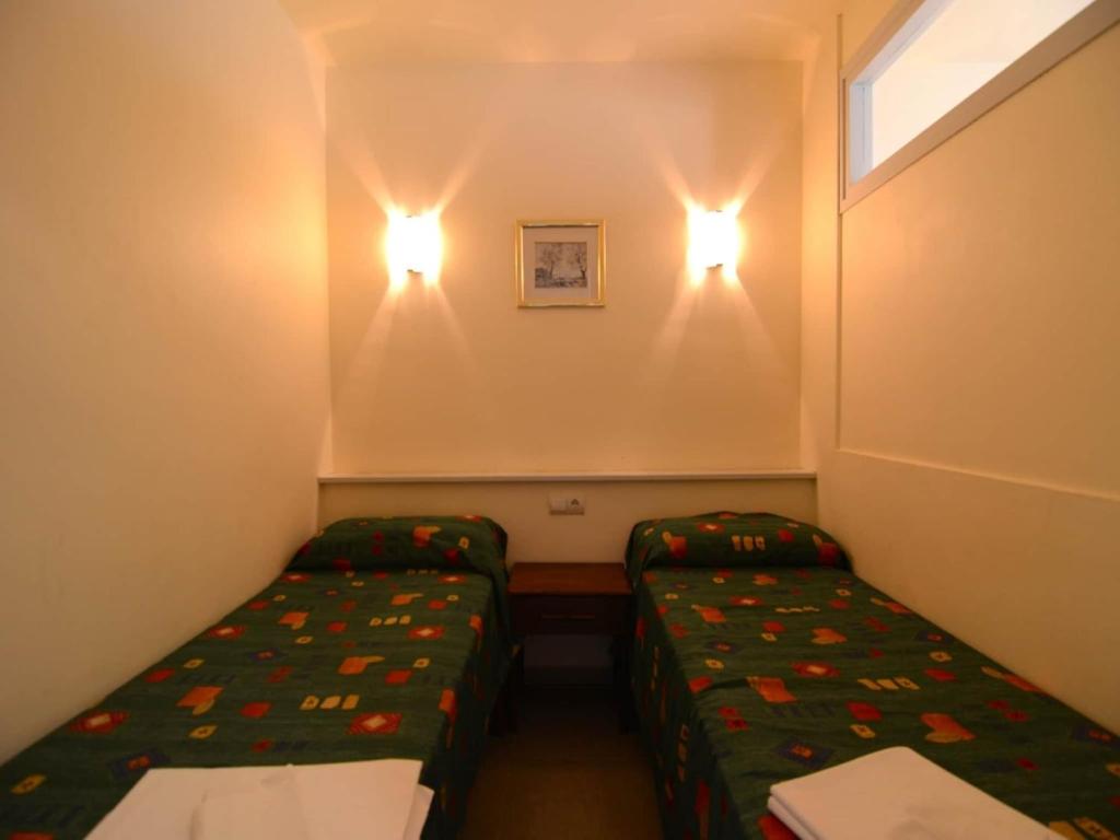 Apartment in Spain near Sandy Beach - 4