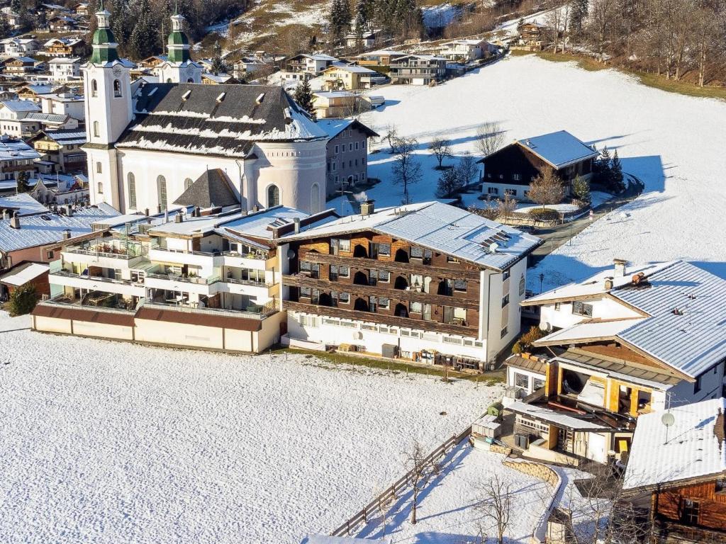 Brixen Alpin Living Top 16 - 1