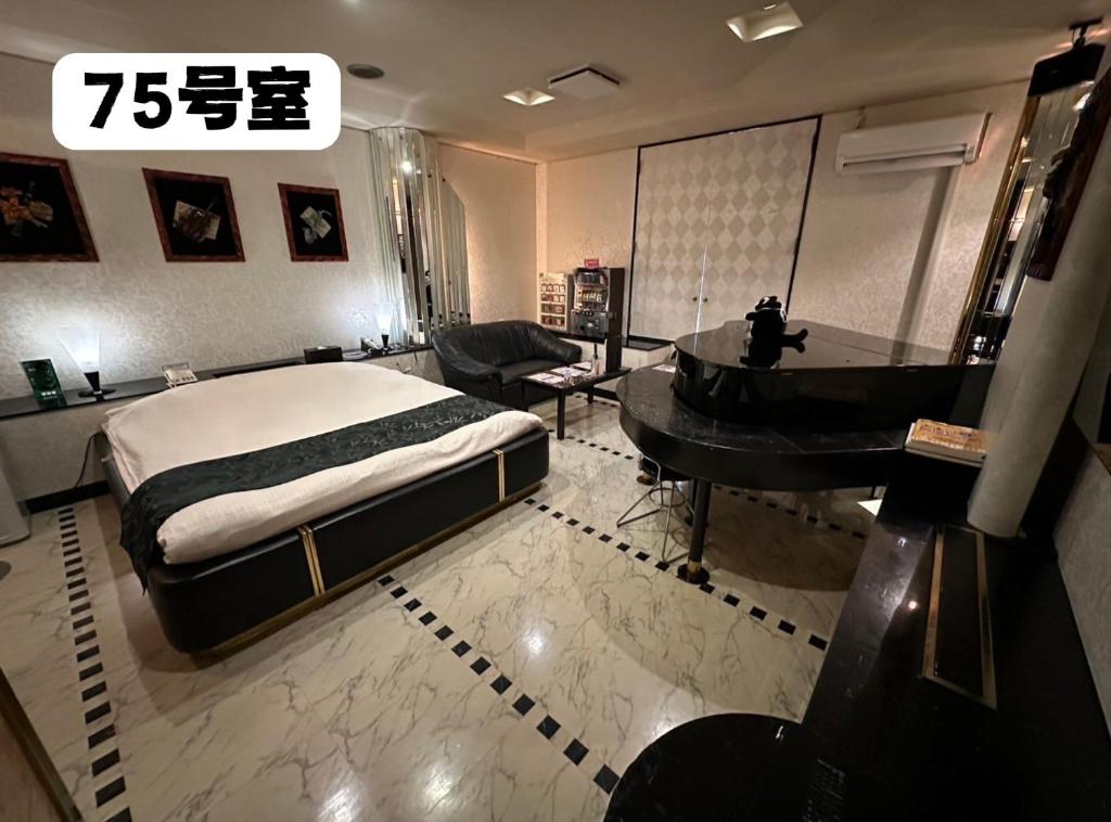 2. 大人専用ホテルイ..