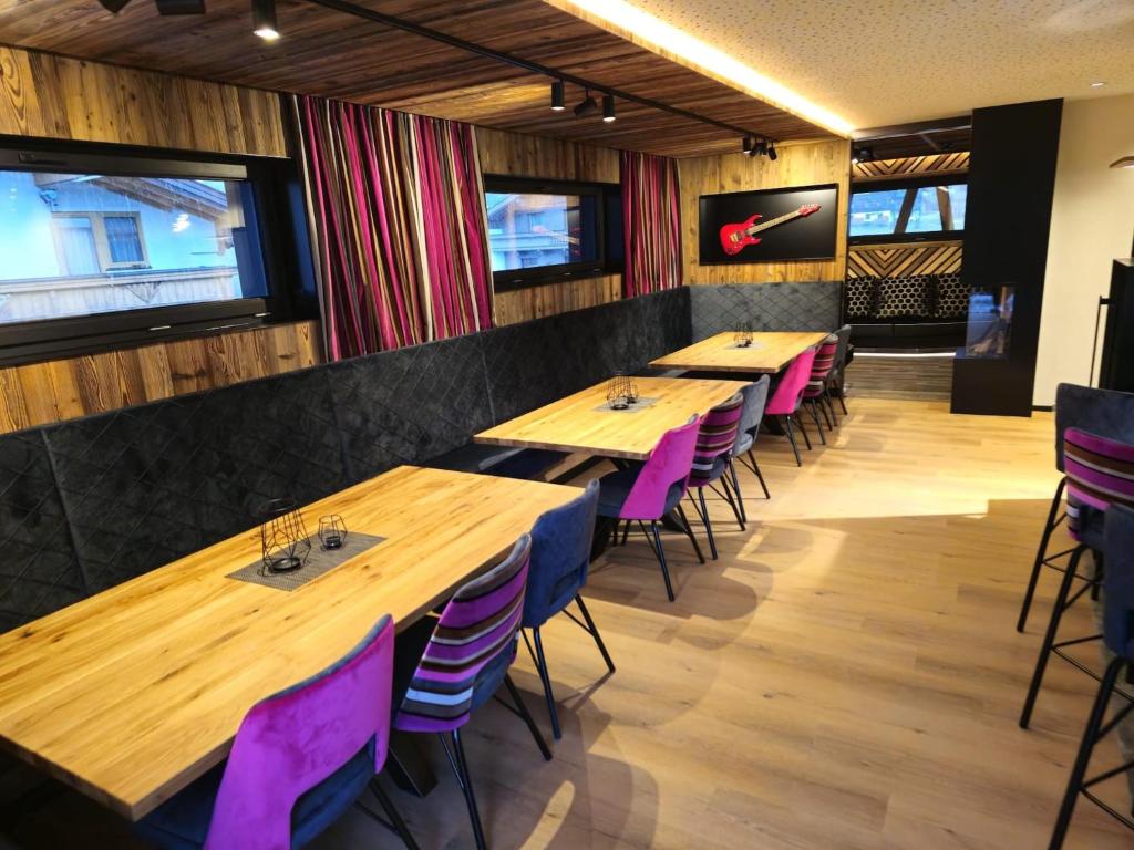 Chalet in Zillertal near Ski Slopes & Whirlpool - 4