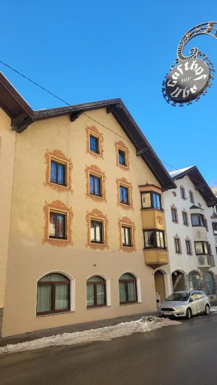 Franzis Appartments Sissi, hotel in Matrei am Brenner