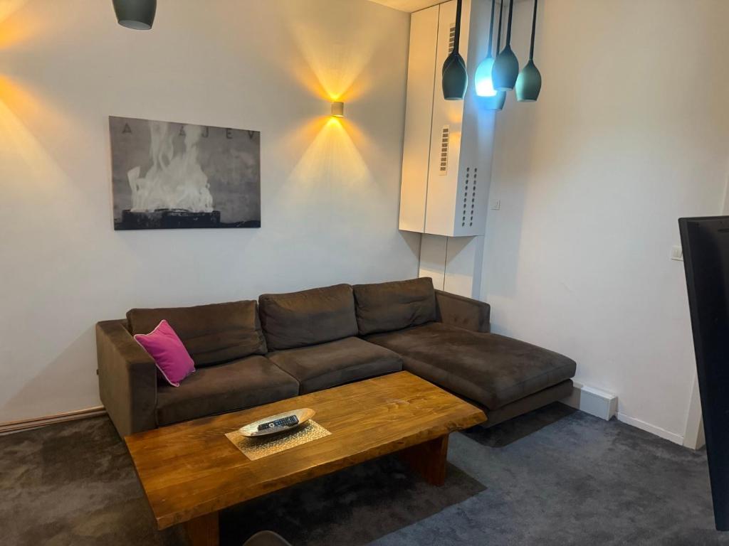Old Town Luxe Living - 2